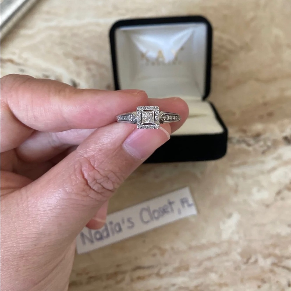 ❤️sold❤️ on mer..